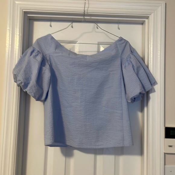 H&M off the shoulder blouse - Picture 1 of 3